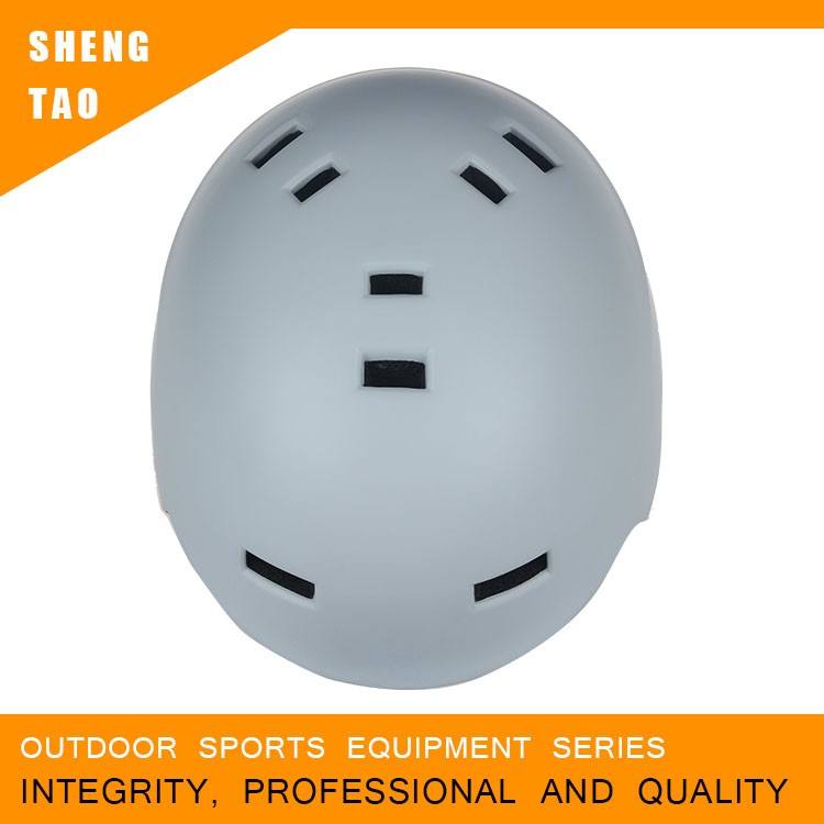 ST036-01 Шлем для скейтбординга